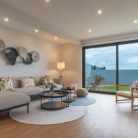 ヴィラ Isaq Gaula